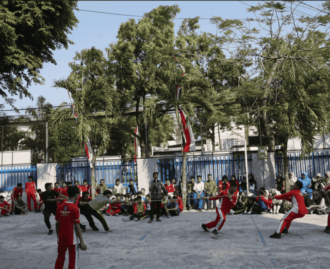 SMAMURI Rayakan Kemerdekaan dengan Semangat, Tawa, dan Kebersamaan: Adu Kompak dengan Sportivitas